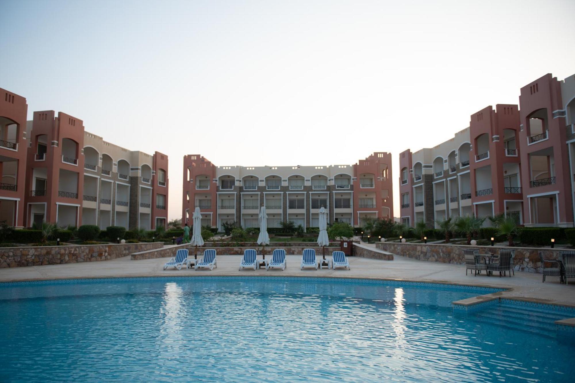 Oyster Bay Beach Resort Abu Dabab Eksteriør bilde