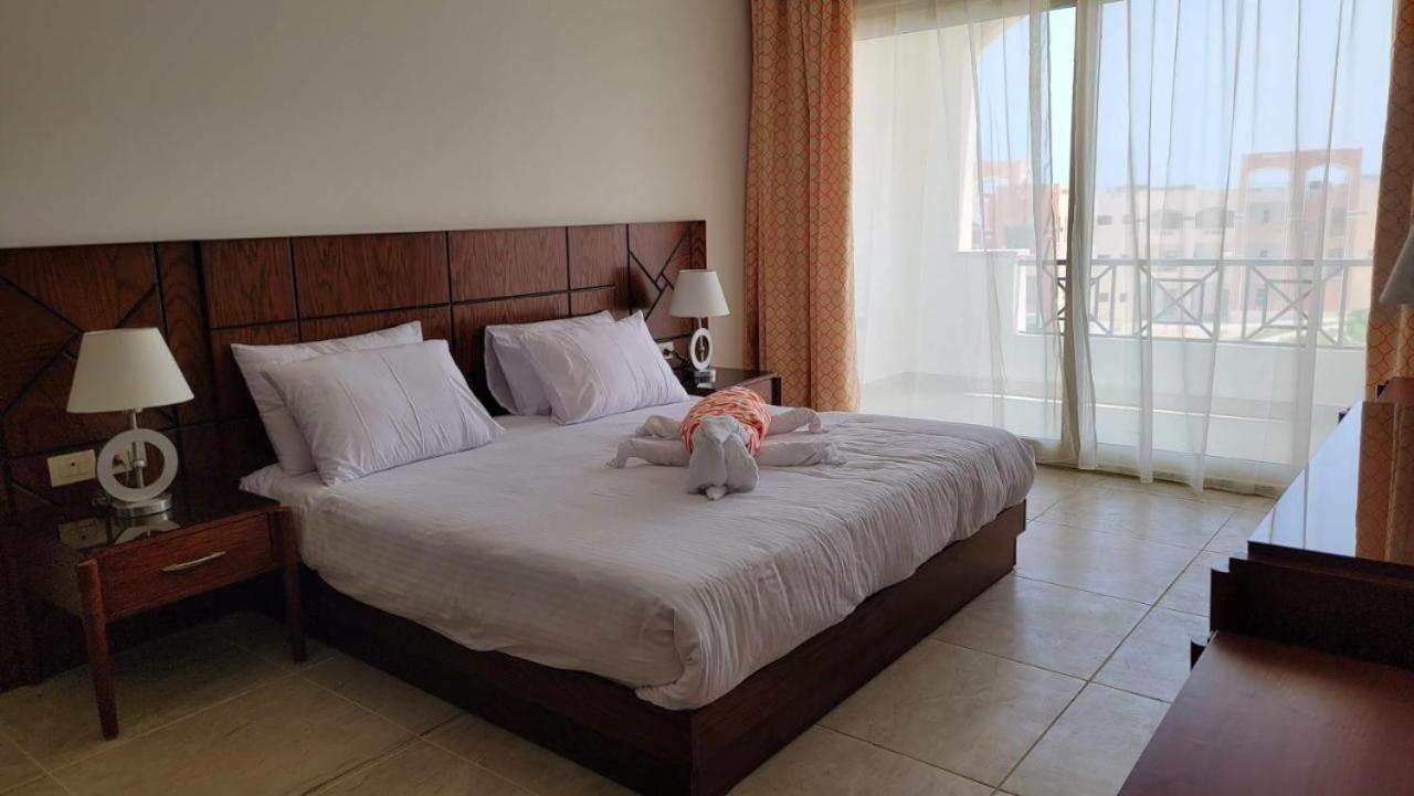 Oyster Bay Beach Resort Abu Dabab Eksteriør bilde
