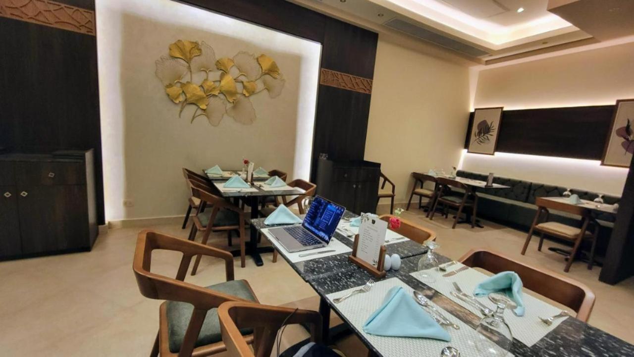 Oyster Bay Beach Resort Abu Dabab Eksteriør bilde