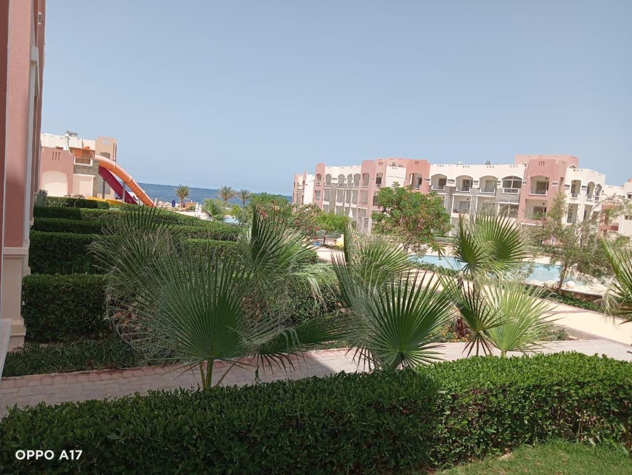 Oyster Bay Beach Resort Abu Dabab Eksteriør bilde